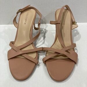 Zara basics
Peachy tan